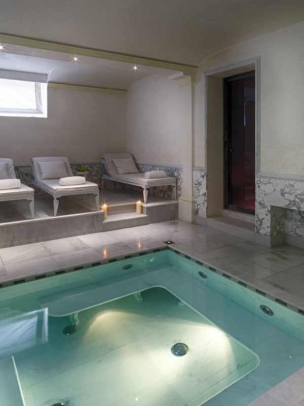 Body treatments, aromatherapy, hot stone massages, body wraps