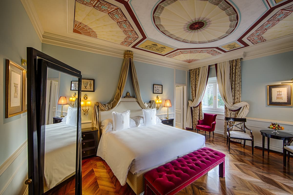 Deluxe Room | Premium bedding, down duvets, minibar, in-room safe