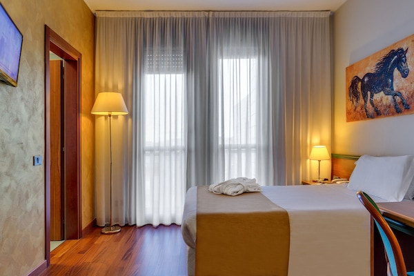 Standard-Einzelzimmer, 1 Einzelbett | Hochwertige Bettwaren, Daunenbettdecken, Tempur-Pedic-Betten, Minibar