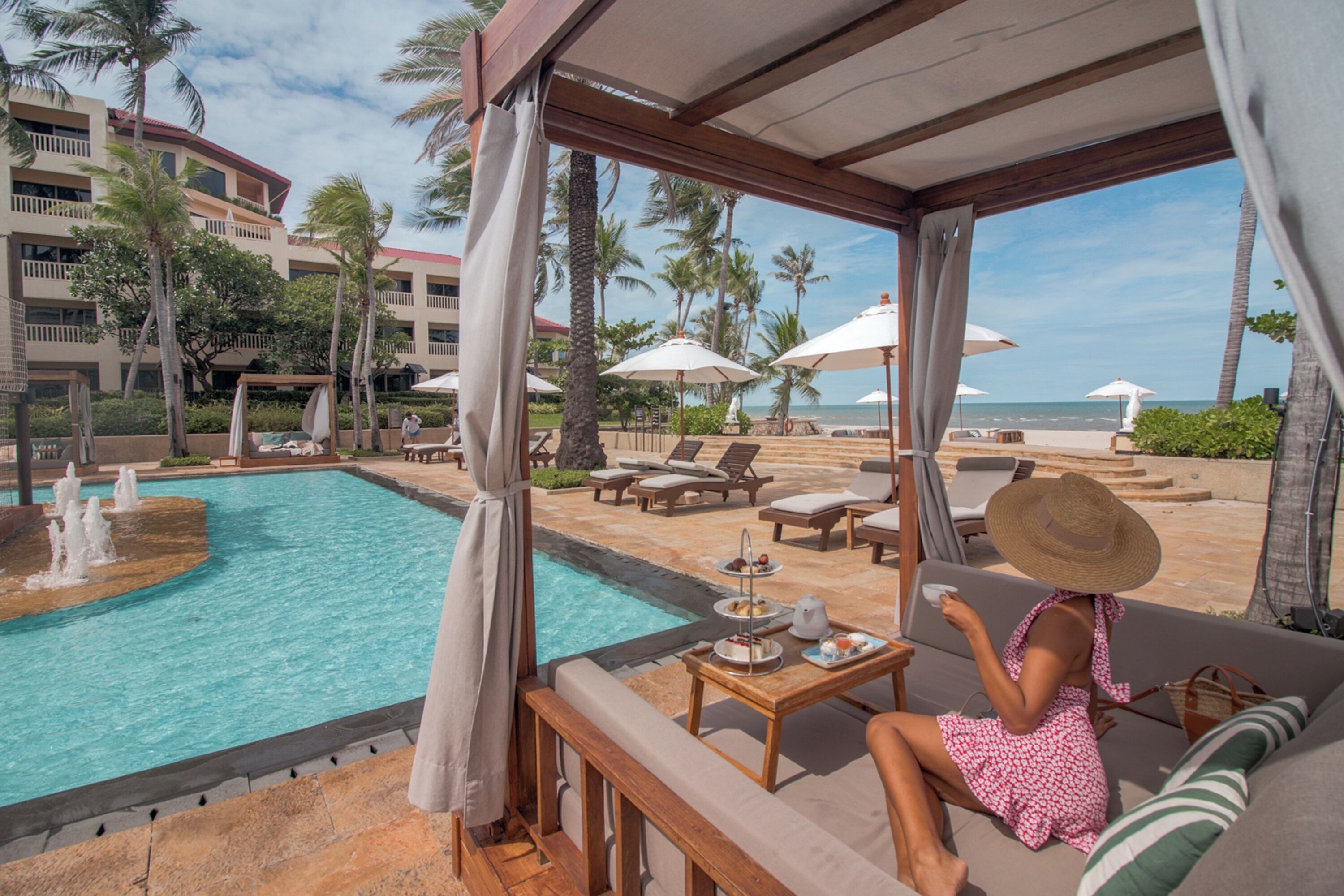 2 Außenpools, Liegestühle