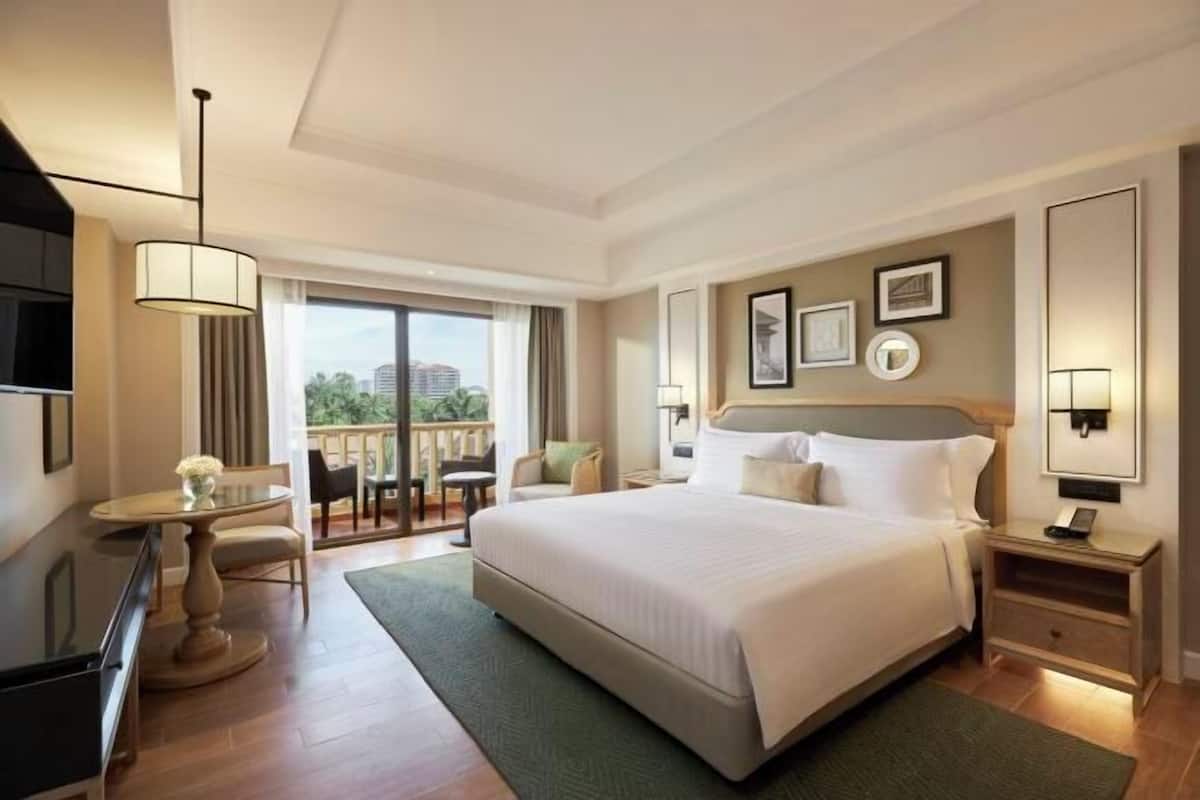 Premium bedding, minibar, in-room safe, individually decorated