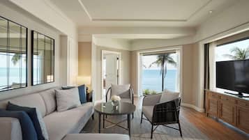 Hochwertige Bettwaren, Minibar, Zimmersafe, individuell dekoriert