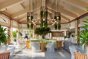 4 restaurants, breakfast, lunch, dinner served; international cuisine
