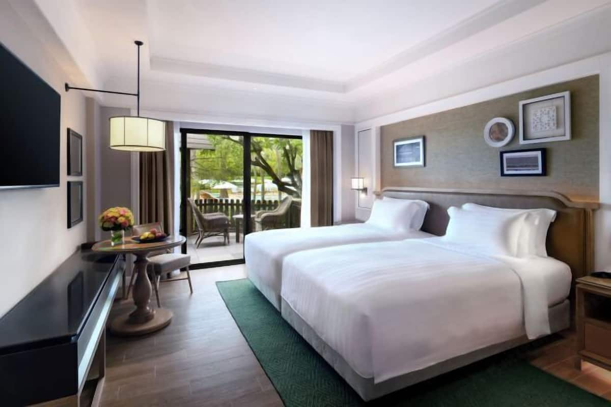 Premium bedding, minibar, in-room safe, individually decorated