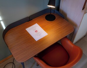 Habitación superior, 2 camas individuales | Ropa de cama hipoalergénica y caja de seguridad en la habitación 