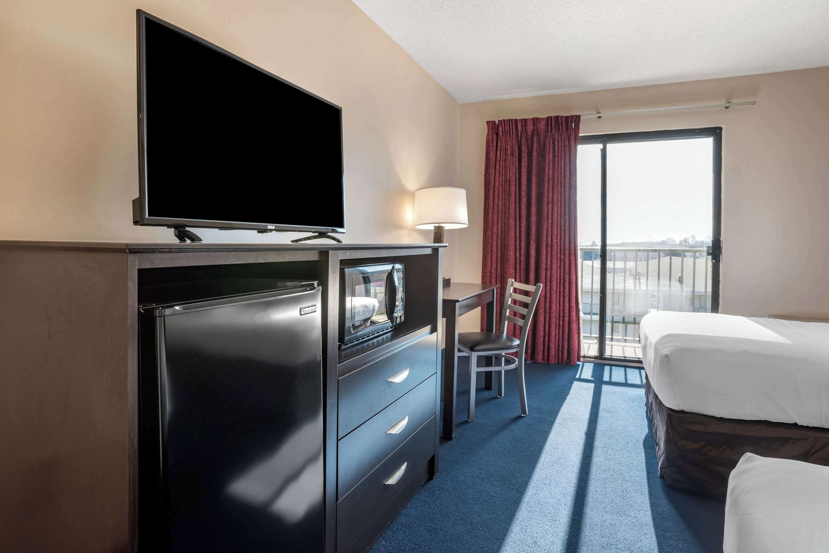 Photo - Econo Lodge Inn & Suites Rehoboth Beach