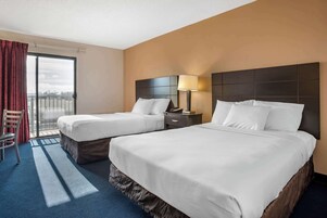 Escritorio, cunas gratuitas, camas plegables/adicionales y wifi gratis 