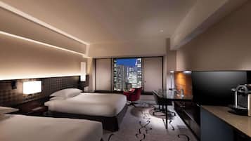 Twin Executive | Premium bedding, in-room safe, desk, laptop workspace
