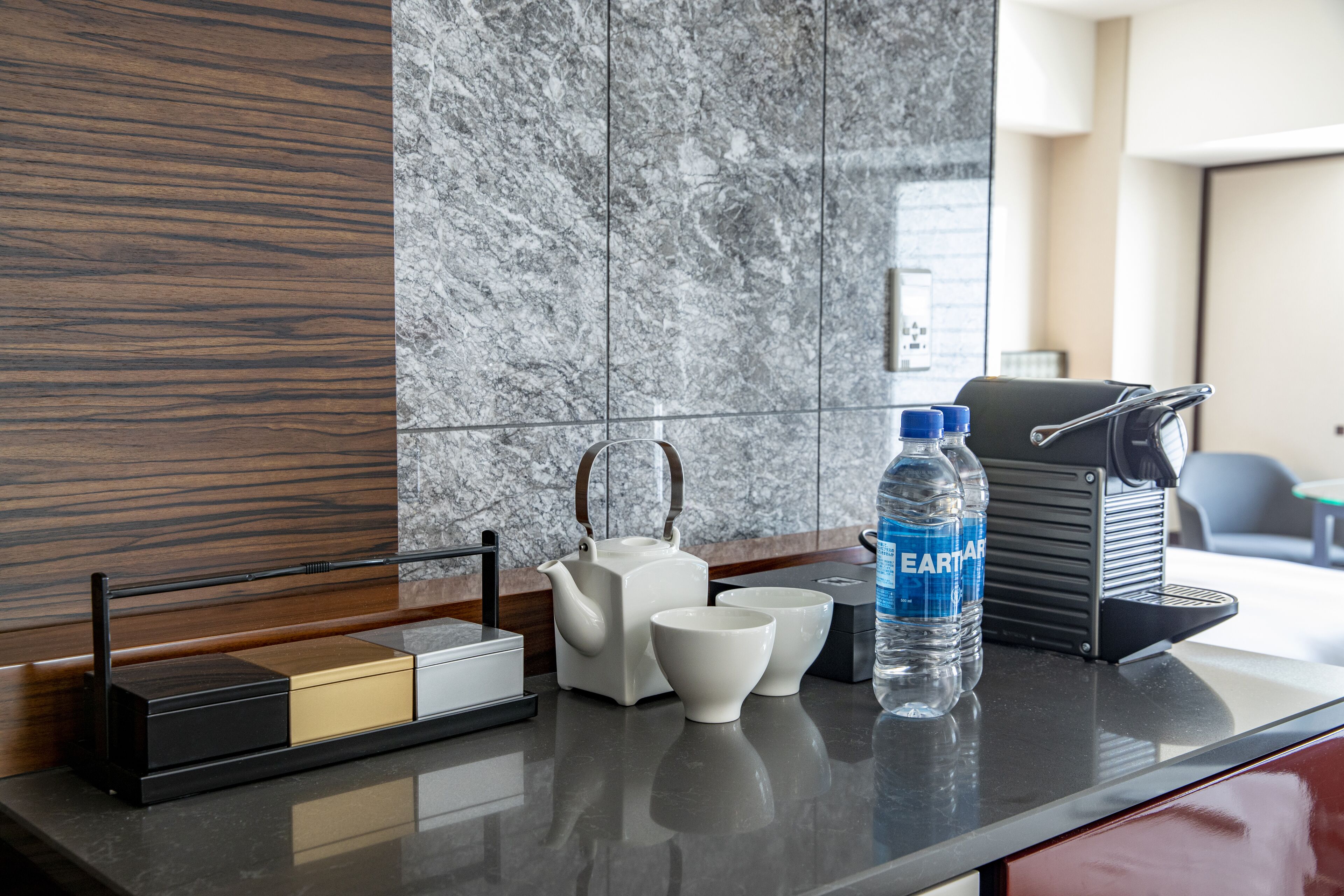 twin hilton | 1 bedroom, premium bedding, in-room safe, desk