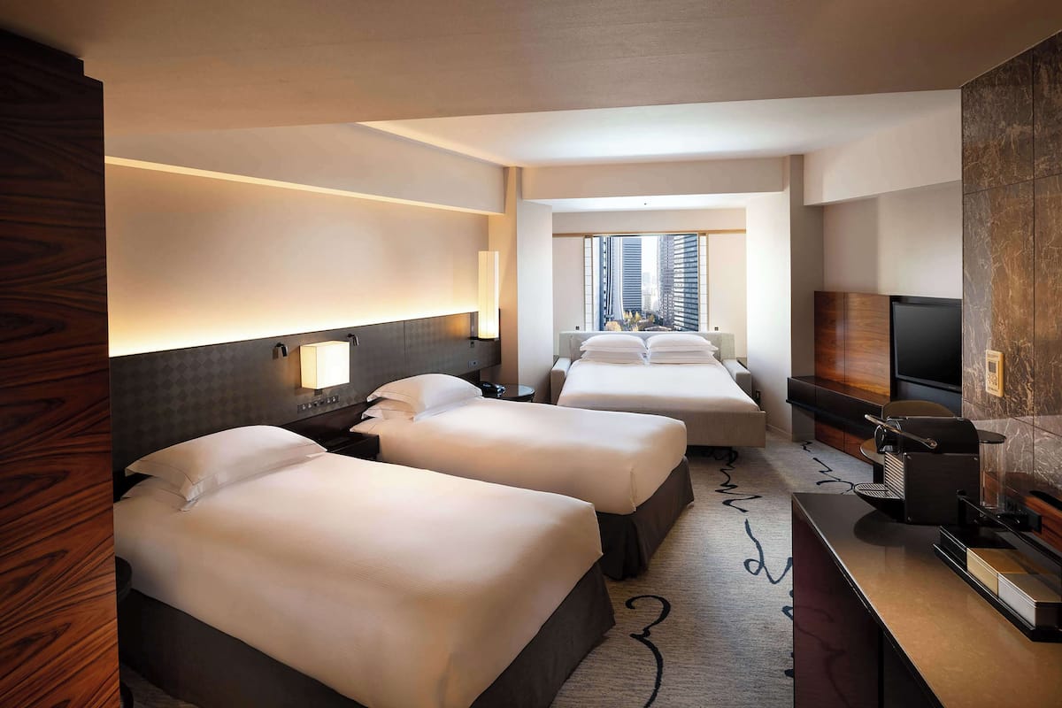 1 bedroom, premium bedding, in-room safe, desk