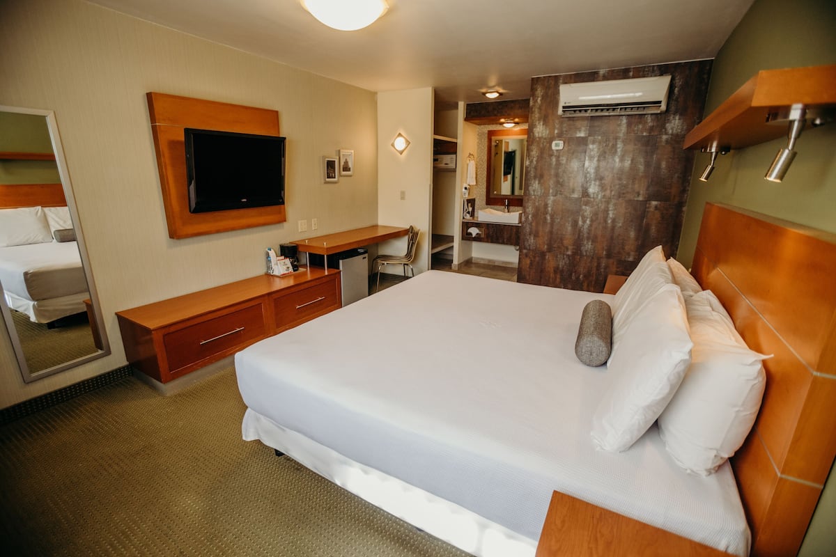 In-room safe, desk, laptop workspace, blackout drapes