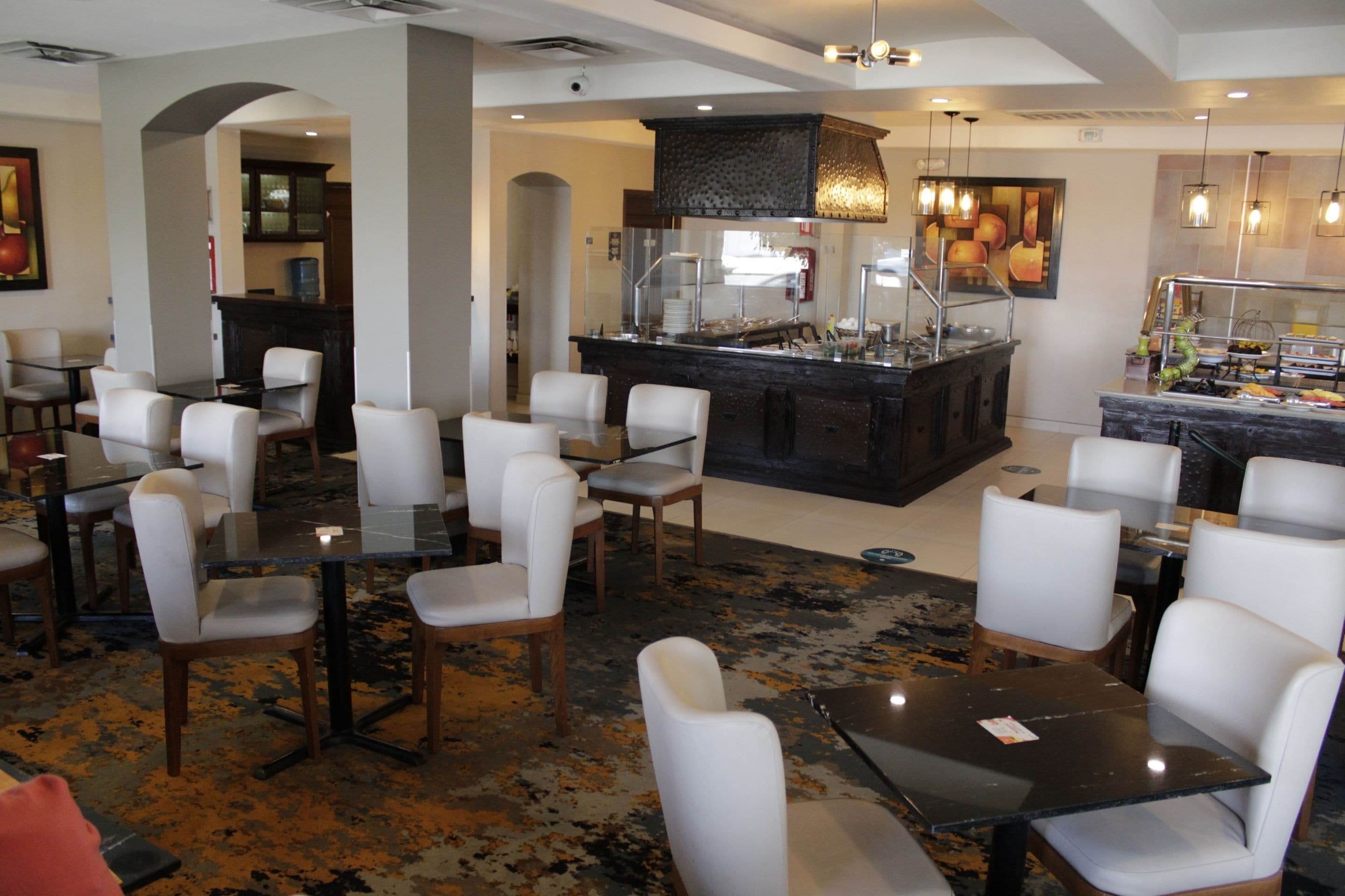 Breakfast, lunch, dinner served; alfresco dining