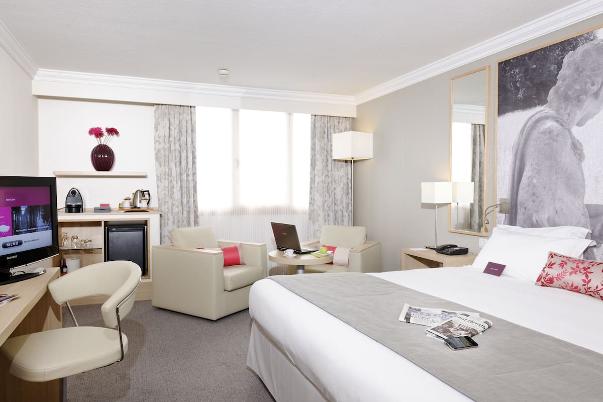 Quarto superior, 1 cama de casal | Roupas de cama premium, cofres nos quartos, escrivaninha