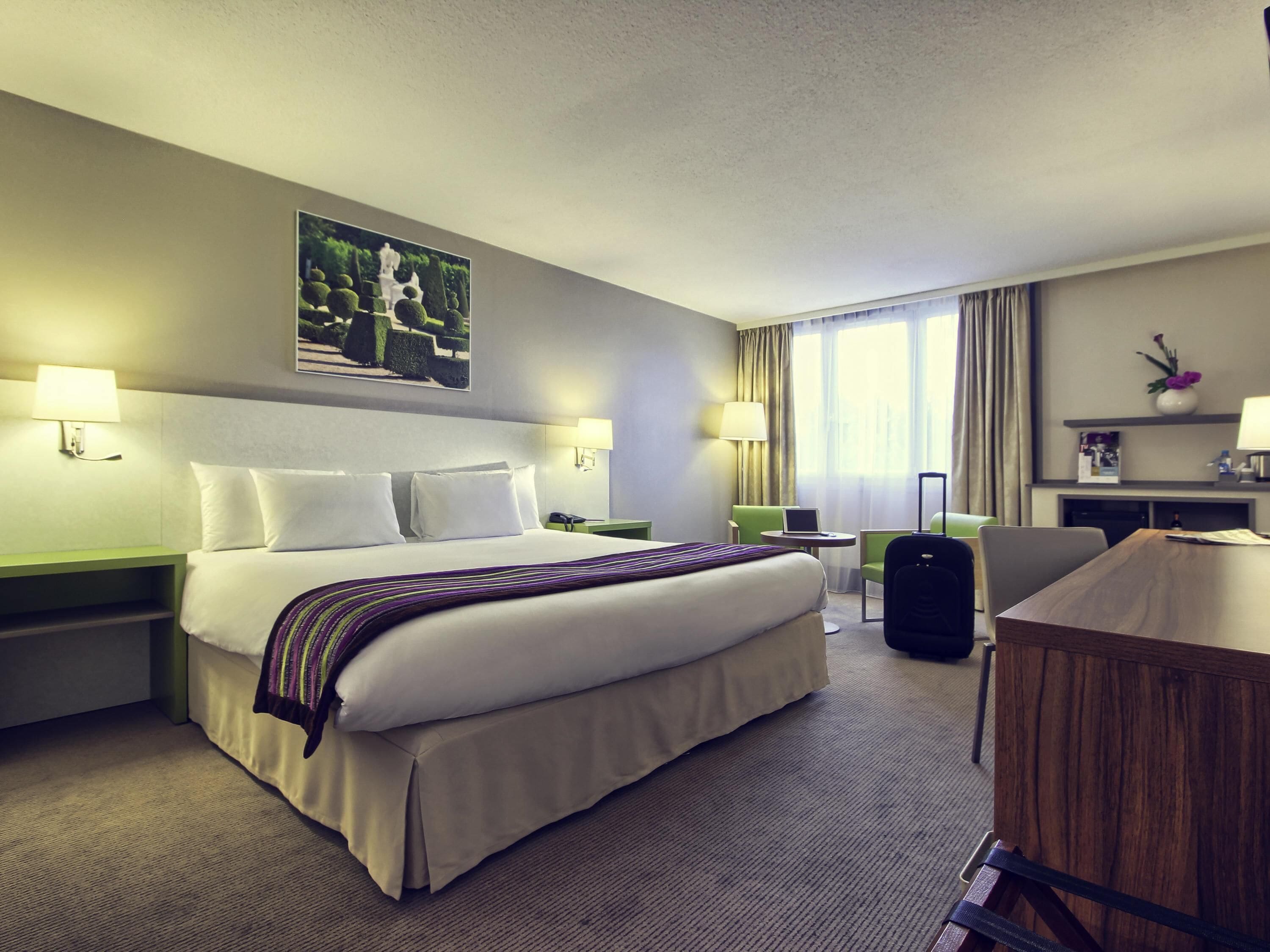 Privilege, Room, 1 Double Bed | Premium bedding, in-room safe, desk, blackout drapes