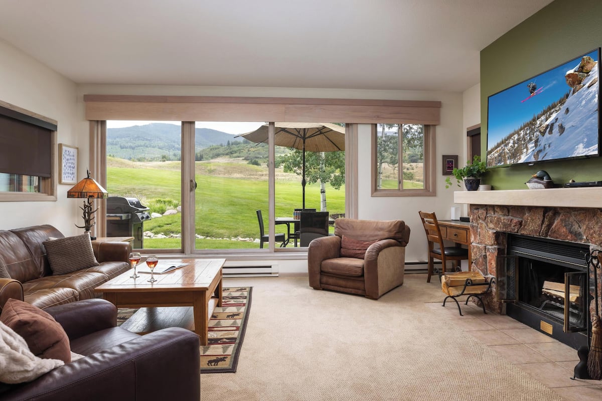 Condo (3 Bedrooms) | Front of property