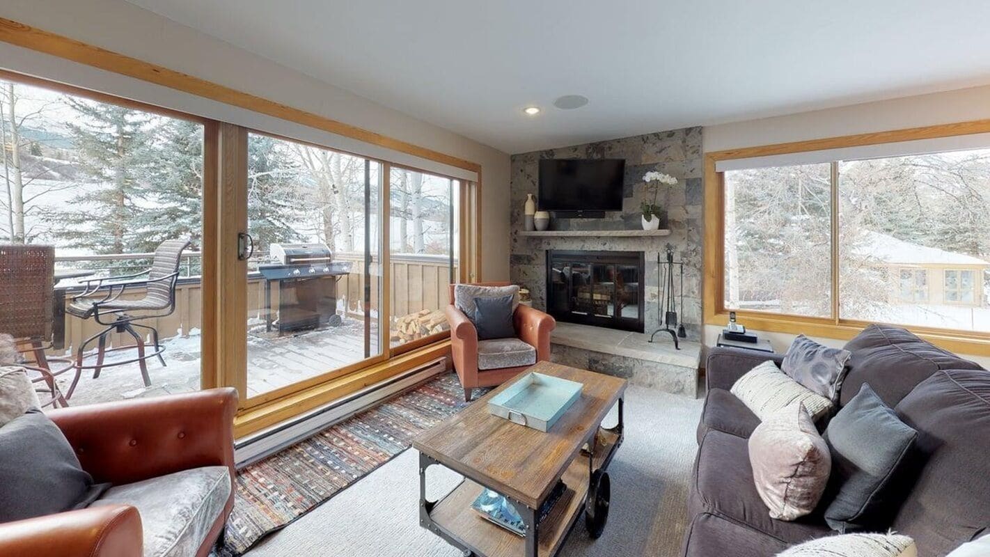 Condo, 1 habitación (Villas 1201) | Área de sala de estar | Televisión 