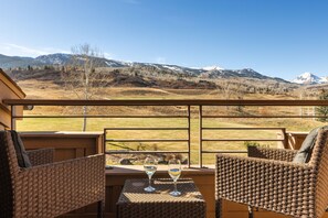 Condo, 2 Bedrooms (Villas 1537) | Property amenity