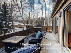 Luxury Condo | Property amenity