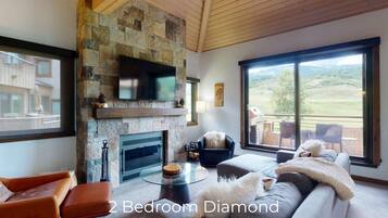 2 Bedroom Diamond | 1 bedroom, premium bedding, in-room safe, individually decorated