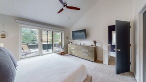 Platinum Room, 3 Bedrooms | Biancheria da letto di alta qualità, una cassaforte in camera