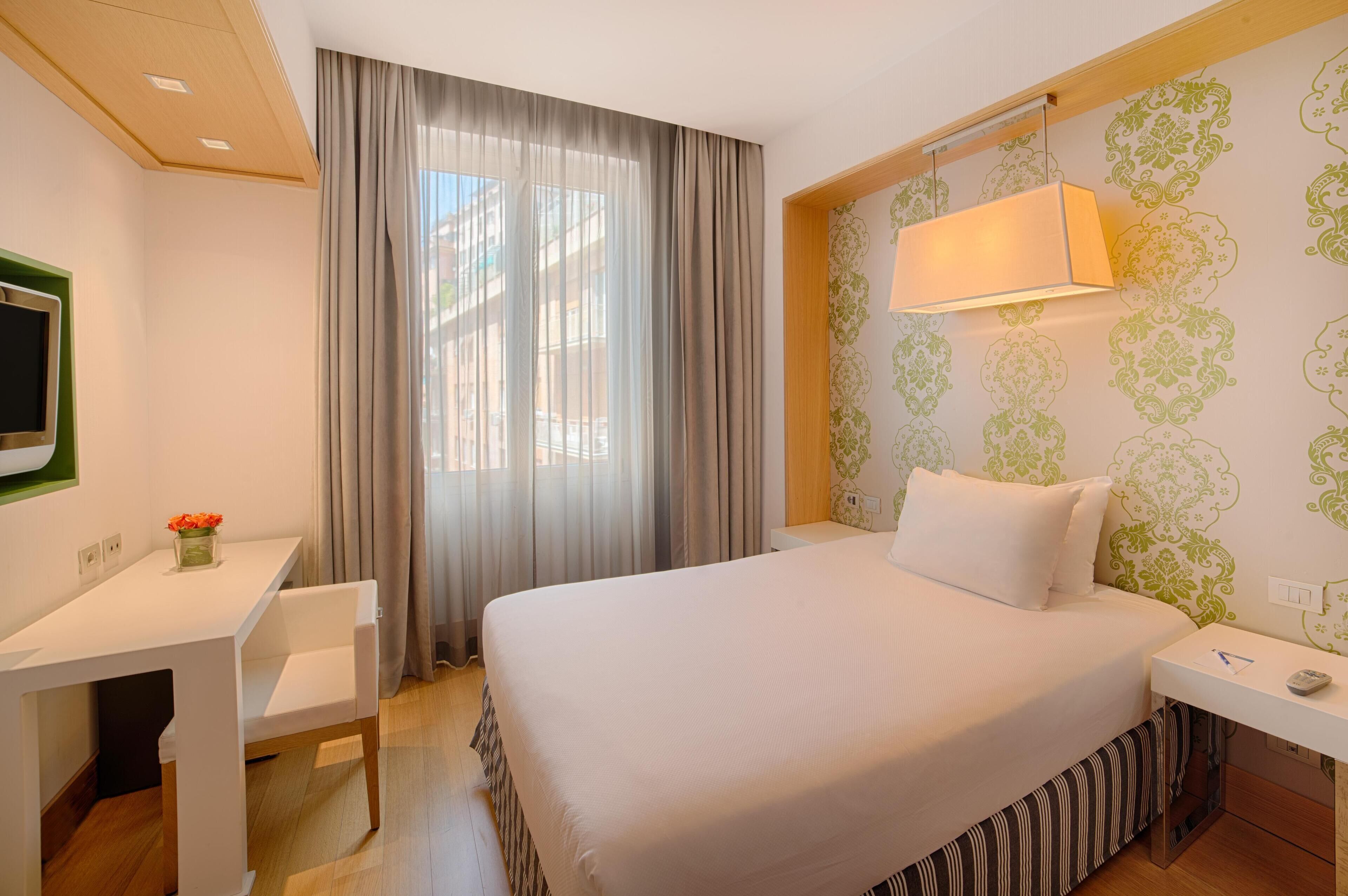 Standard Single Room | Down comforters, minibar, in-room safe, desk