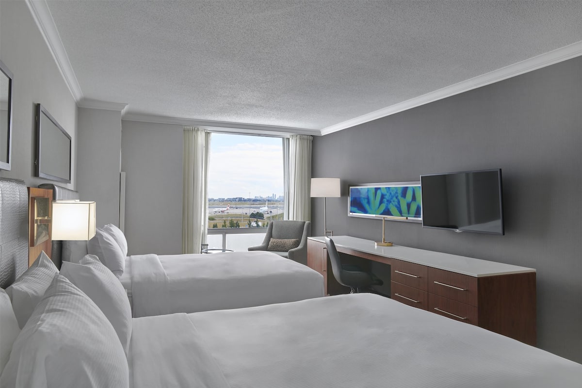 1 bedroom, in-room safe, desk, blackout drapes