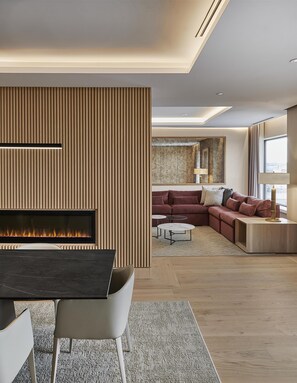 Presidential Suite, 1 King Bed | Living area | 42-inch LCD TV with cable channels, TV, pay films - Hilton Toronto Airport Hotel & Suites (Mississauga)