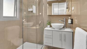 Villa, 1 chambre | Salle de bain