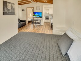 Swan Bay Studio Cabin | Individually decorated, individually furnished, blackout drapes