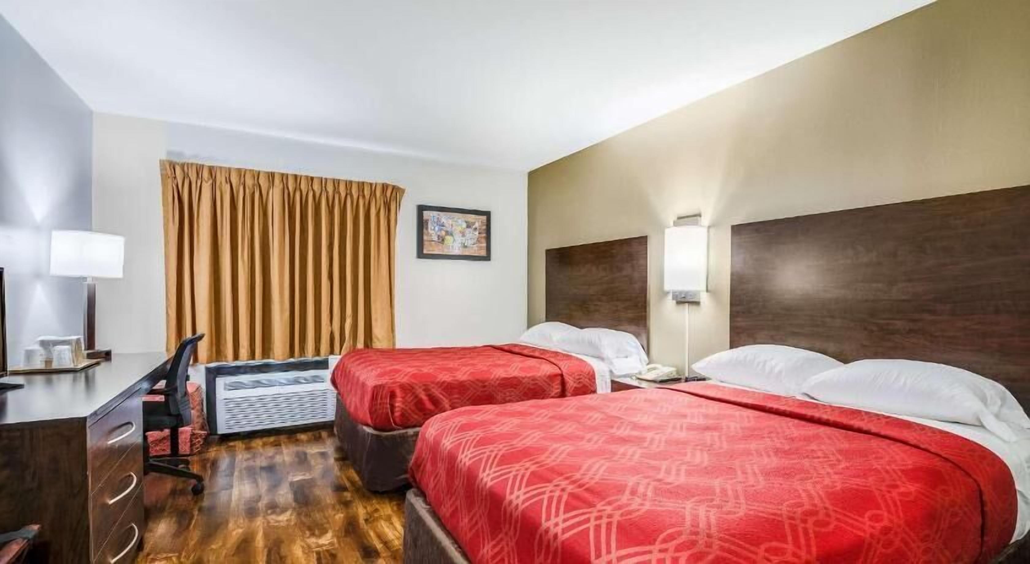 In-room safe, individually decorated, individually furnished, desk