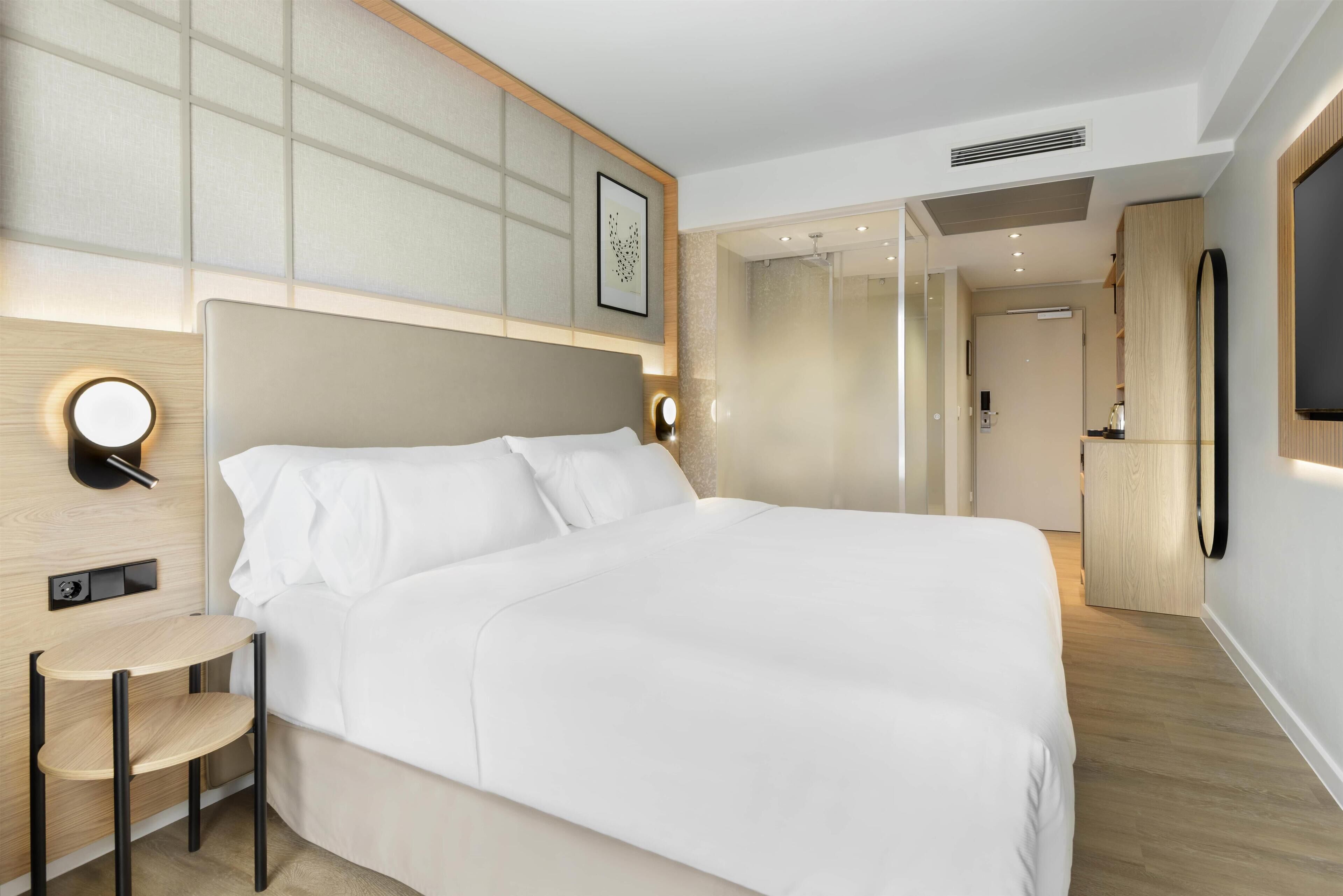 Premium bedding, pillowtop beds, in-room safe, desk