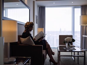 Premium bedding, pillowtop beds, in-room safe, desk - Barceló Dresden Newa (Dresden)