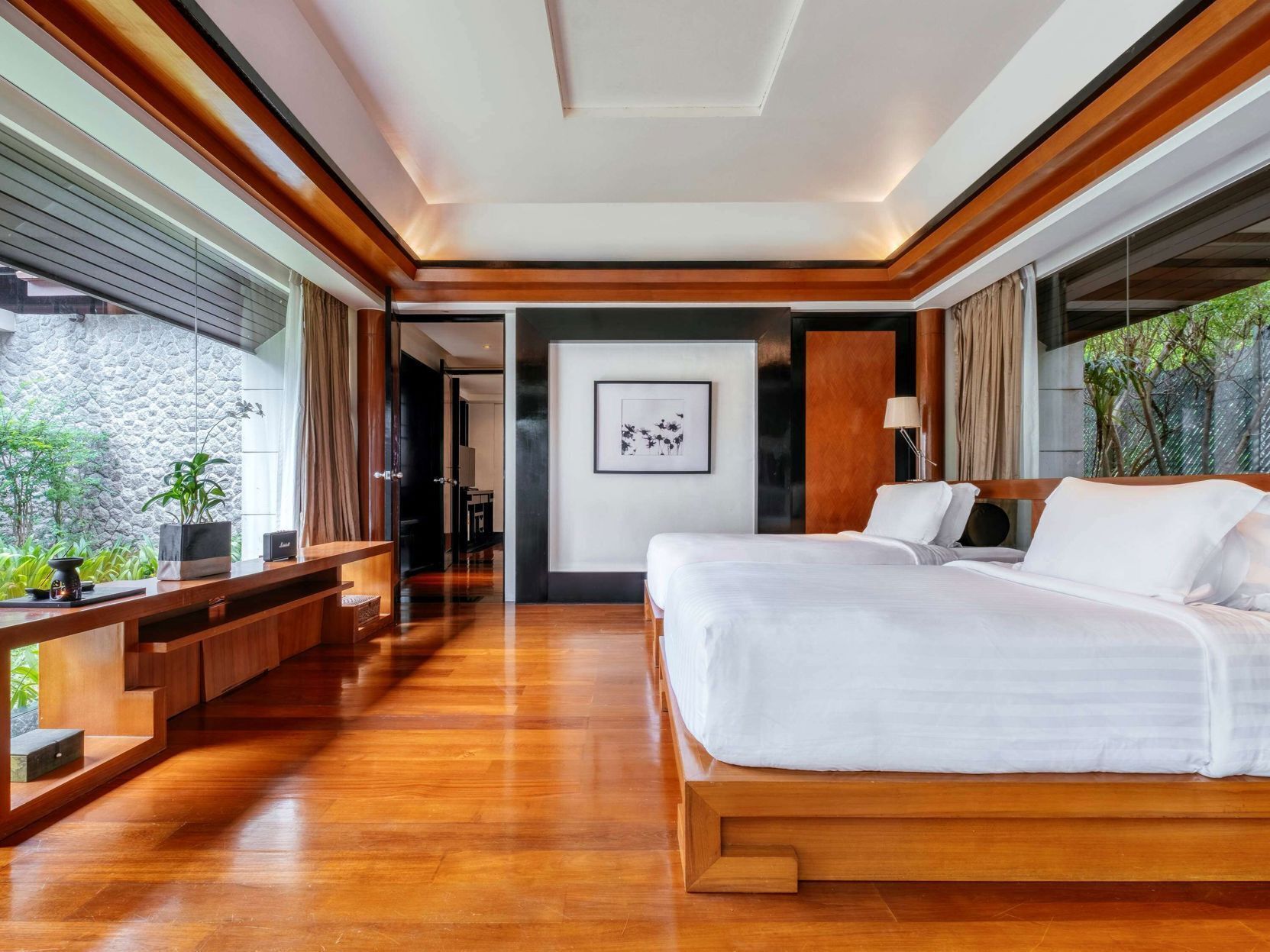 Premium bedding, minibar, in-room safe, desk