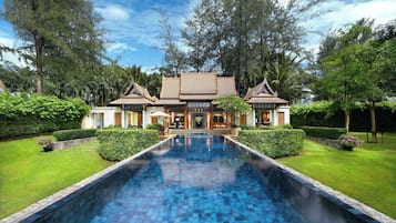 One Bedroom Double Pool Villa