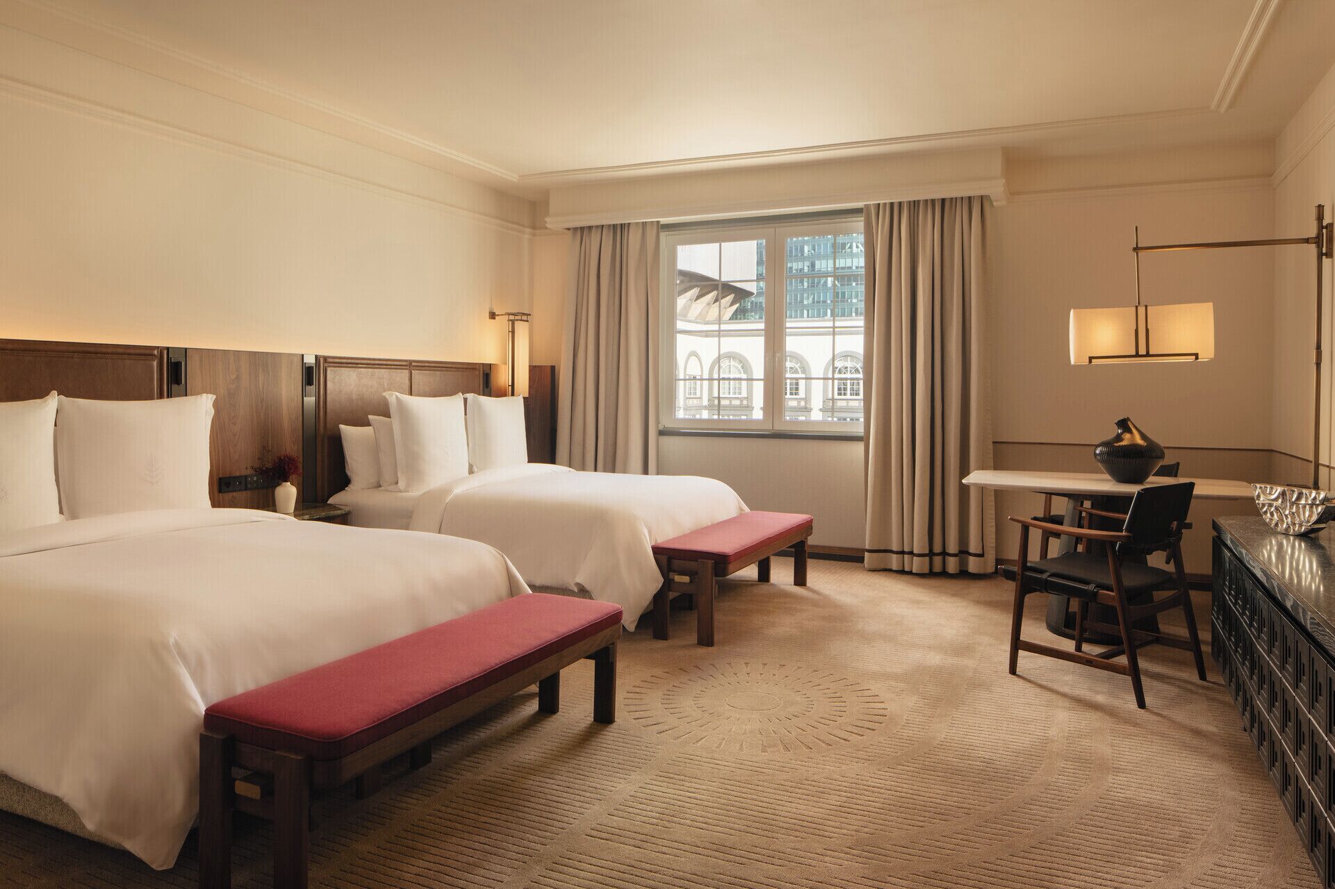 Hypo-allergenic bedding, minibar, in-room safe, desk