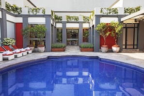 Outdoor pool, sun loungers