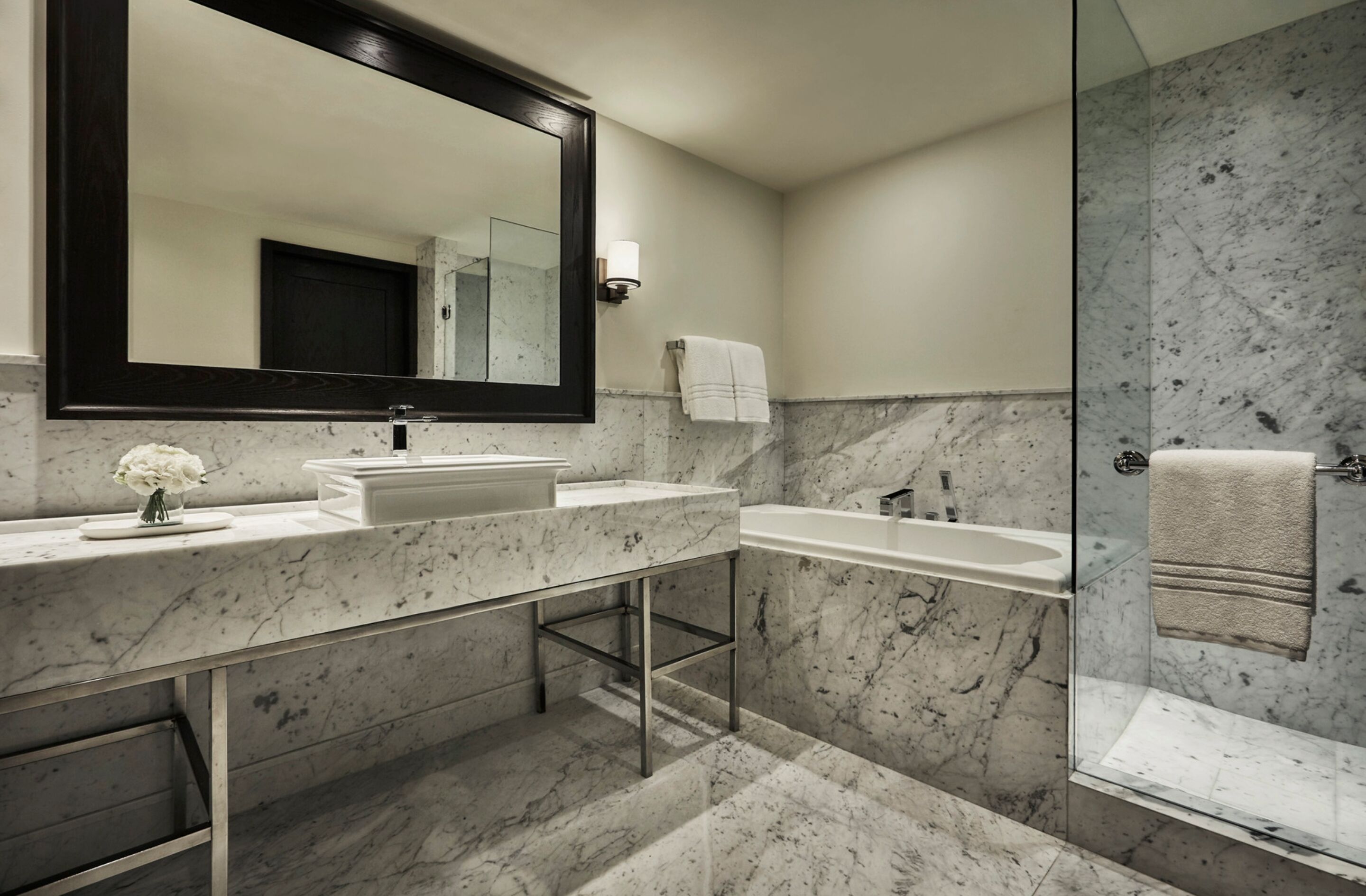 governor suite king | bathroom | separate bathtub and shower, designer toiletries, hair dryer, bathrobes