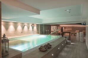 Hot tub, Turkish bath/hammam, body treatments, body scrubs, facials