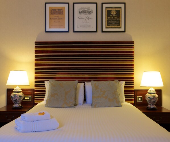 Desk, iron/ironing board, rollaway beds, free WiFi