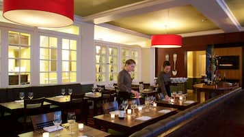 Lunch and dinner served