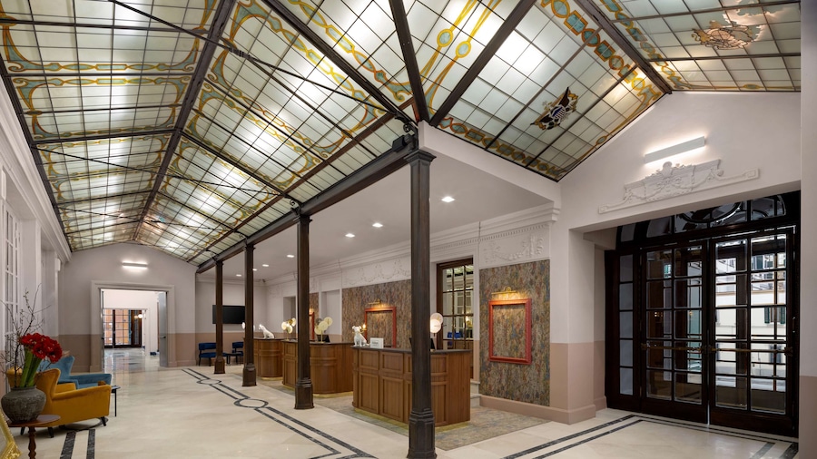 Anglo American Hotel Florence, Curio Collection by Hilton