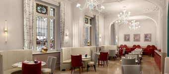 Anglo American Hotel Florence, Curio Collection by Hilton