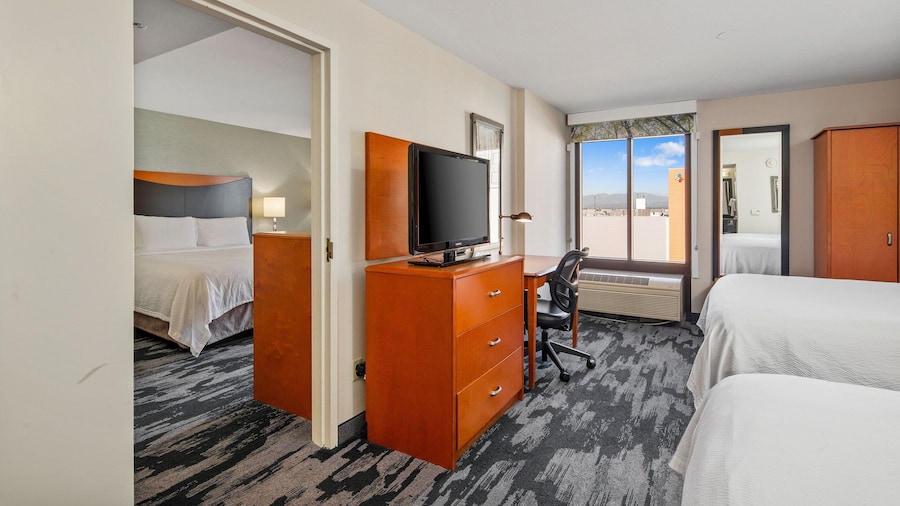 Fairfield Inn & Suites Anaheim North/Buena Park.