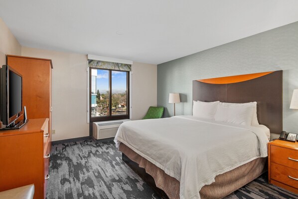 Standard Room, 1 King Bed