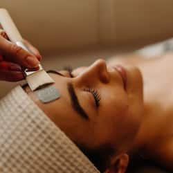 Couples treatment room(s), body treatments, hydrotherapy, aromatherapy