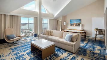 Premium bedding, down duvets, in-room safe, desk