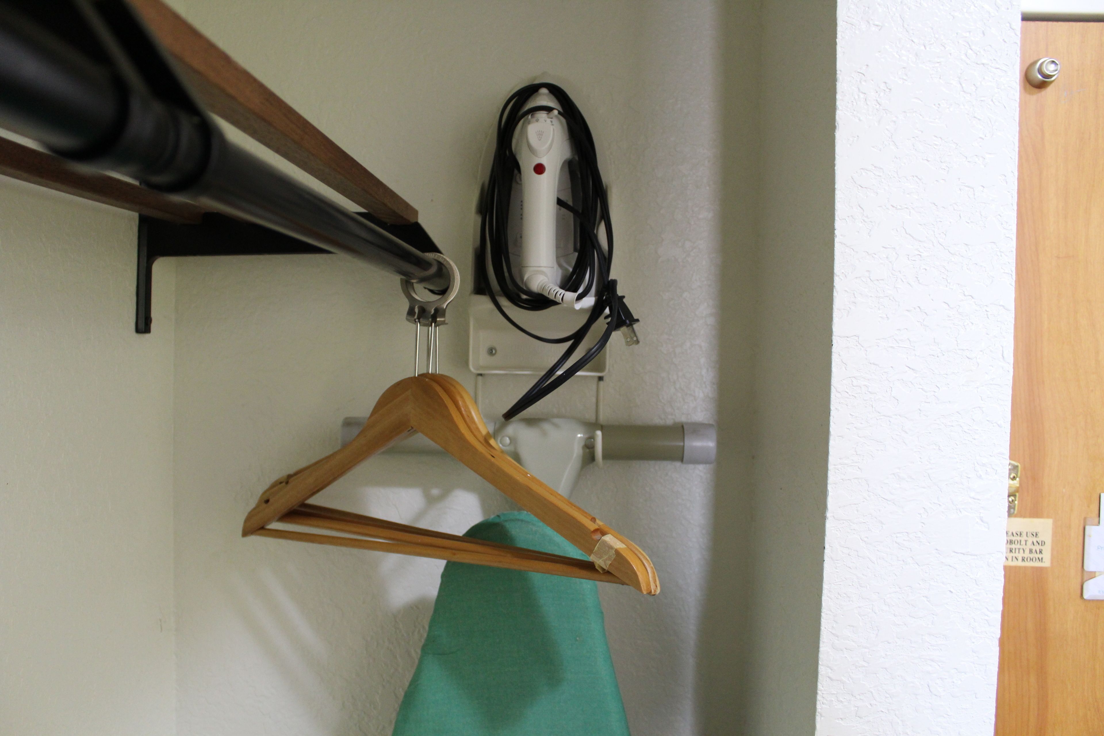 2 queen beds, nonsmoking, interior corridor | iron/ironing board