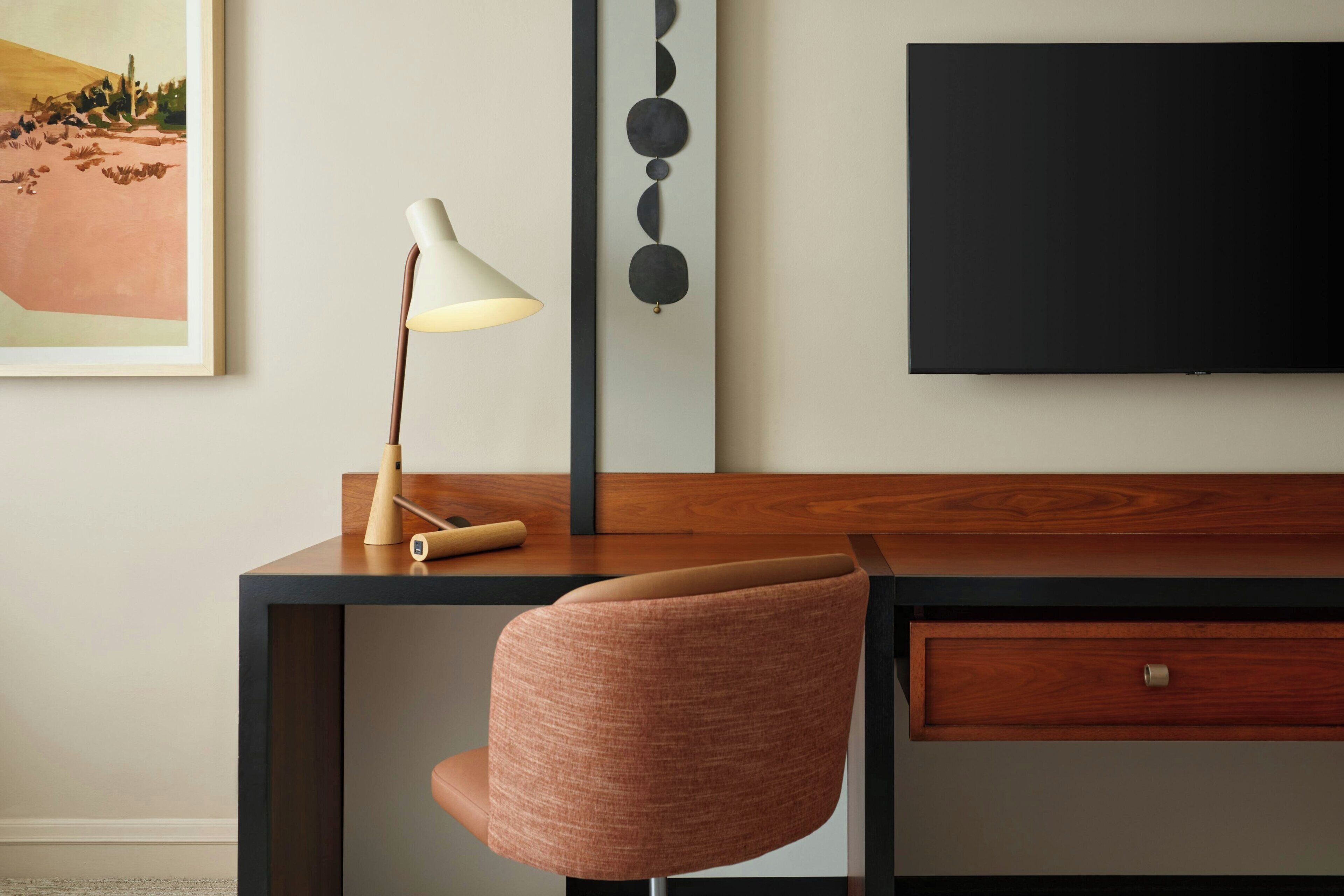 1 bedroom, premium bedding, in-room safe, desk