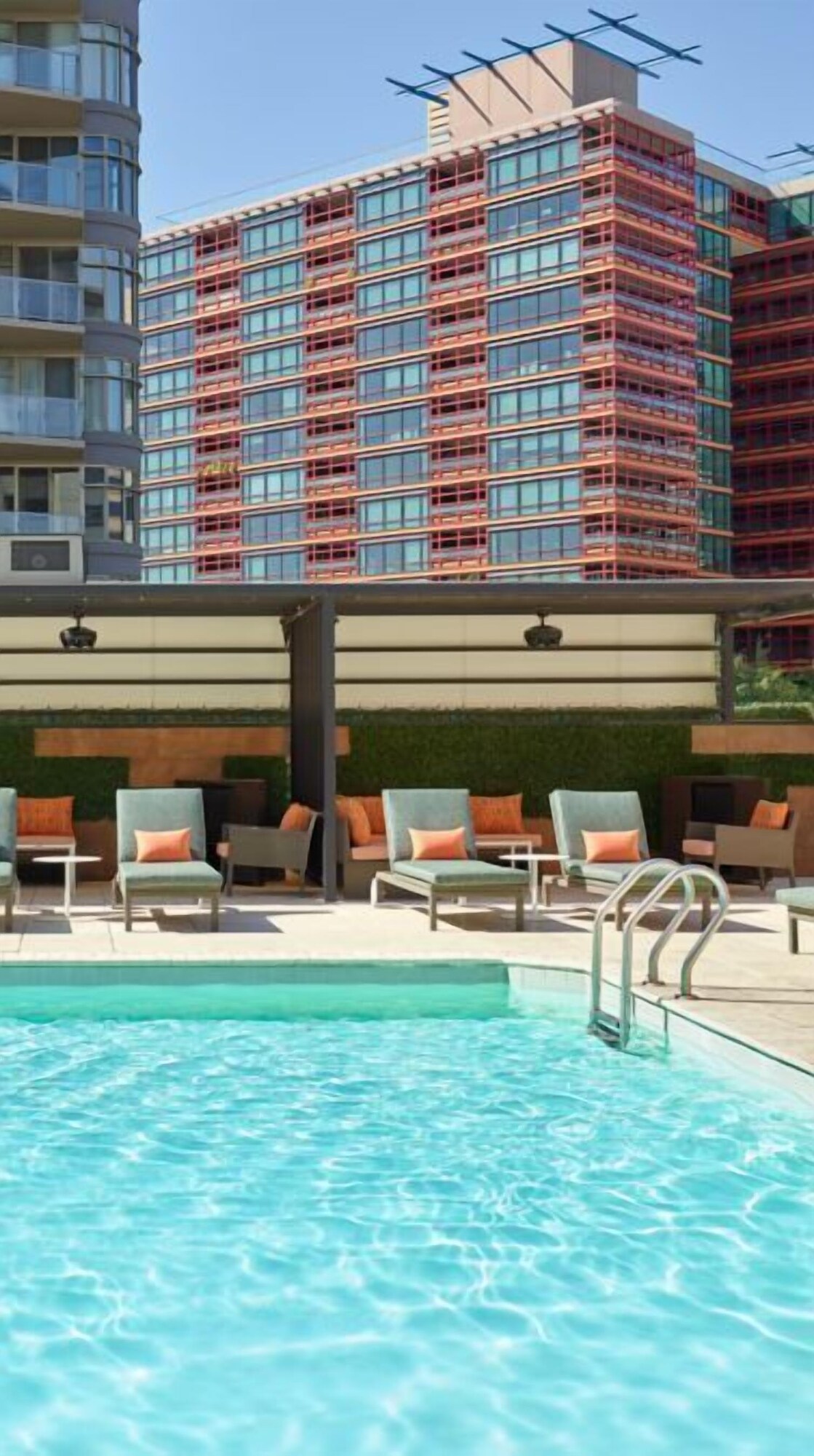 Outdoor pool, cabanas (surcharge)