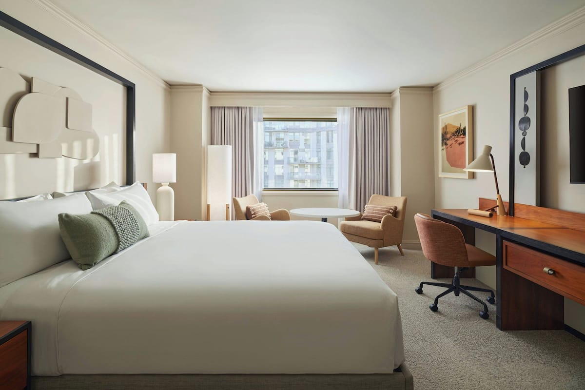 Premium bedding, in-room safe, desk, laptop workspace